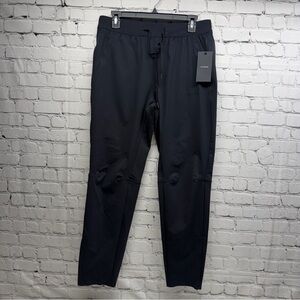Ten Thousand black Joggers size M NWT